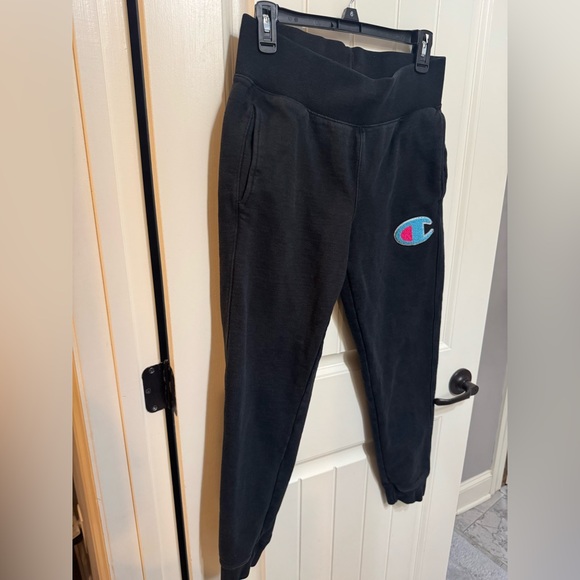 REVERSE WEAVE CHENILLE CHAMPION LOGO JOGGERS - Picture 4 of 10